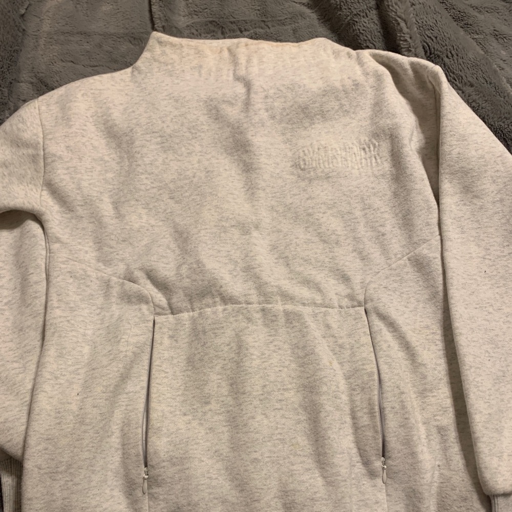 Gymshark sweatshirt